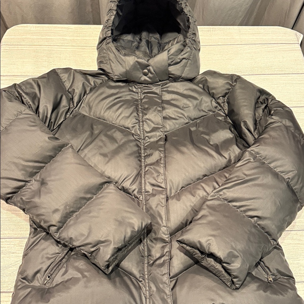 ❄️Women’s Nike puffer winter coat black size XL❄️